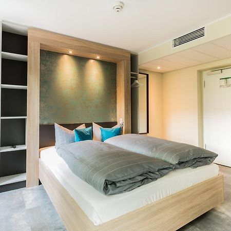 Hotel Dh -Deutsches Haus- 엠덴 외부 사진