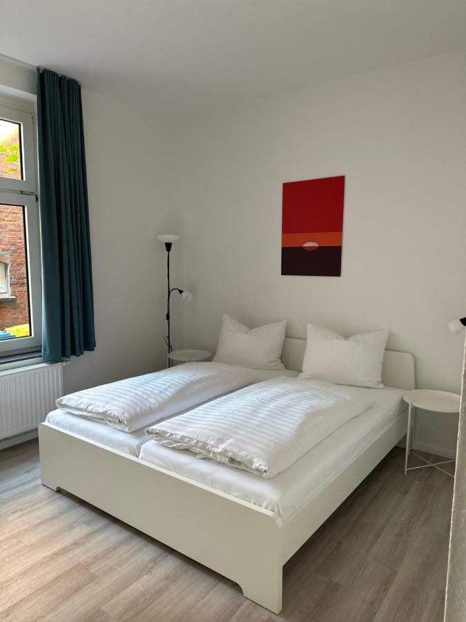 Hotel Dh -Deutsches Haus- 엠덴 외부 사진